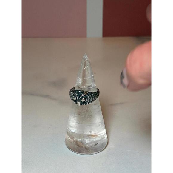 925 Sterling Silver Owl Ring: Size 6 • Symbolic Statement Jewelry - Picture 8 of 9